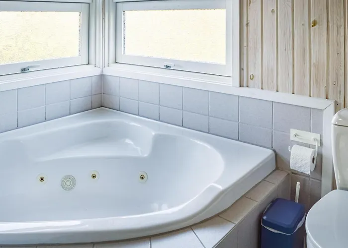 Nyaraló Three-bedroom In Albak Ålbæk